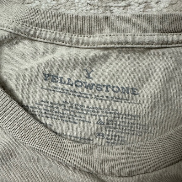 Yellowstone Graphic Men's Shirt Size 4XL - Picture 4 of 4